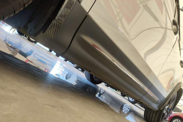 Used Mercedes-Benz GLB AMG 2022 AMG GLB 35 4MATIC Left Side Sill