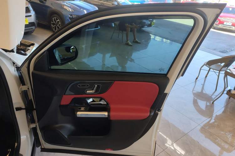 Used Mercedes-Benz GLB AMG 2022 AMG GLB 35 4MATIC Right Front Door Interior