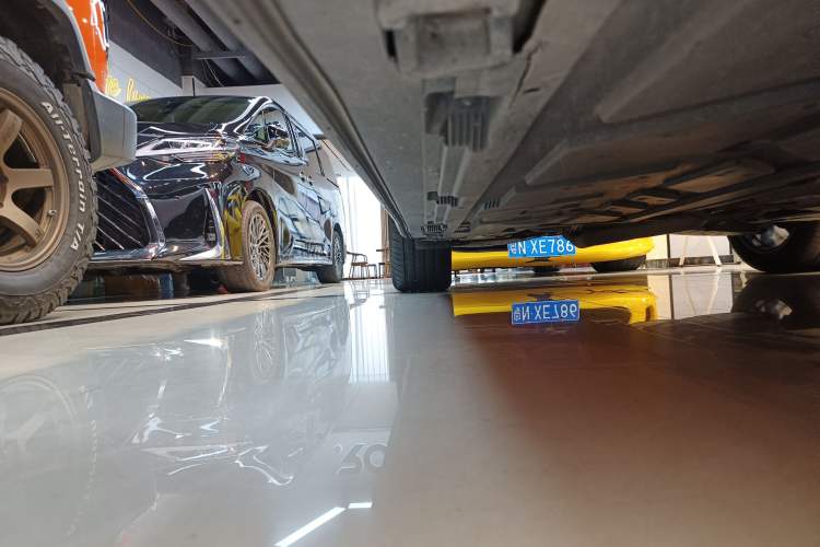 Used Mercedes-Benz GLB AMG 2022 AMG GLB 35 4MATIC Right Side Sill