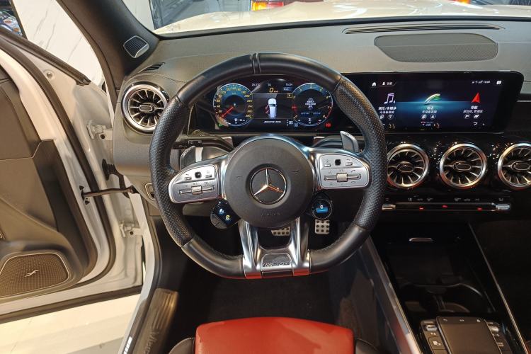 Used Mercedes-Benz GLB AMG 2022 AMG GLB 35 4MATIC Steering Wheel
