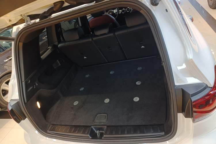 Used Mercedes-Benz GLB AMG 2022 AMG GLB 35 4MATIC Trunk