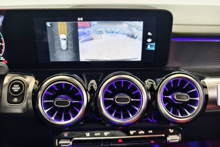 Used Mercedes-Benz GLB AMG 2023 AMG GLB 35 4MATIC Audio And AC Panel