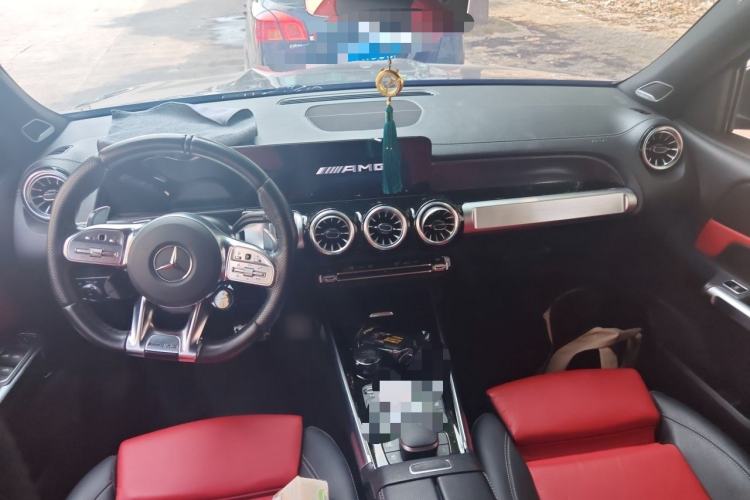 Used Mercedes-Benz GLB AMG 2023 AMG GLB 35 4MATIC Center Console