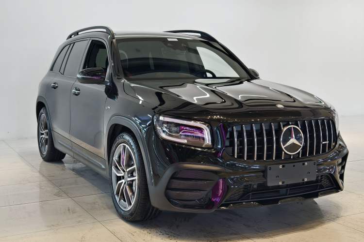 Used Mercedes-Benz GLB AMG 2023 AMG GLB 35 4MATIC Front Right 45 Deg