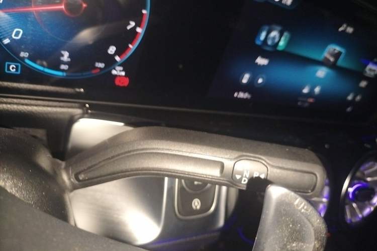 Used Mercedes-Benz GLB AMG 2023 AMG GLB 35 4MATIC Gear Lever