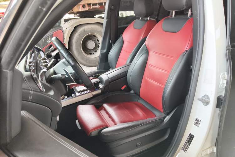 Used Mercedes-Benz GLB AMG 2023 AMG GLB 35 4MATIC Left Front Seat