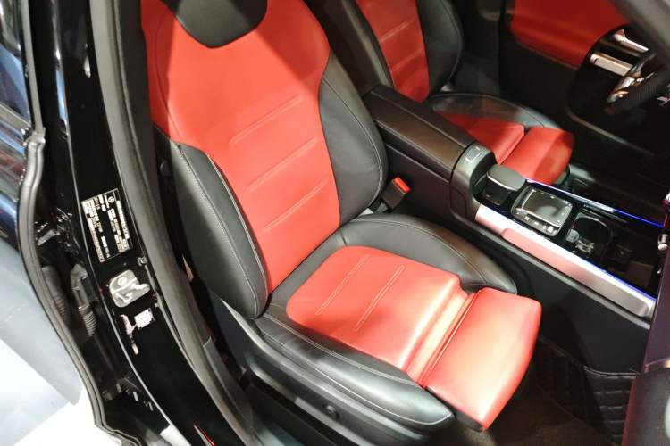 Used Mercedes-Benz GLB AMG 2023 AMG GLB 35 4MATIC Right Front Seat