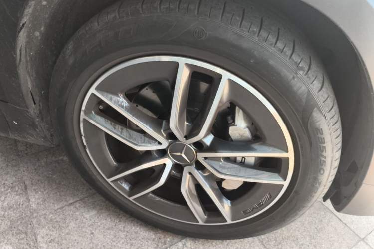 Used Mercedes-Benz GLB AMG 2023 AMG GLB 35 4MATIC Right Front Wheel Hub