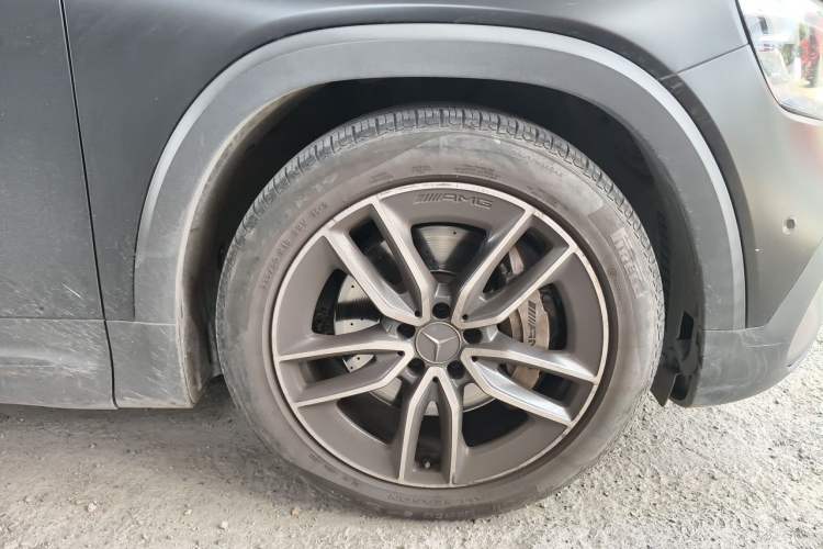 Used Mercedes-Benz GLB AMG 2023 AMG GLB 35 4MATIC Right Front Wheel Hub