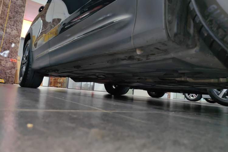 Used Mercedes-Benz GLB AMG 2023 AMG GLB 35 4MATIC Right Side Sill
