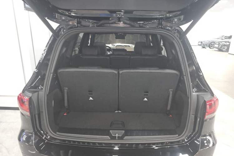 Used Mercedes-Benz GLB AMG 2023 AMG GLB 35 4MATIC Trunk