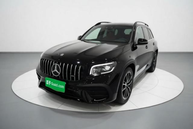 Ojetý Mercedes-Benz GLB AMG 2023 AMG GLB 35 4MATIC