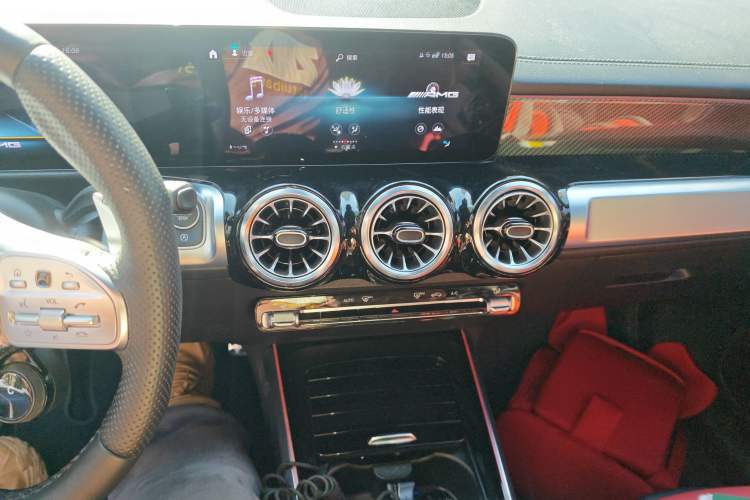 Used Mercedes-Benz GLB AMG 2023 AMG GLB 35 4MATIC Audio And AC Panel