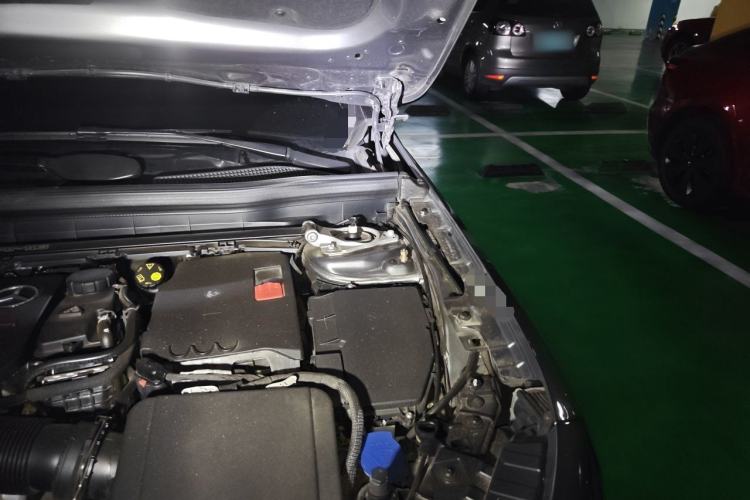Used Mercedes-Benz GLB AMG 2023 AMG GLB 35 4MATIC Engine Bay Left