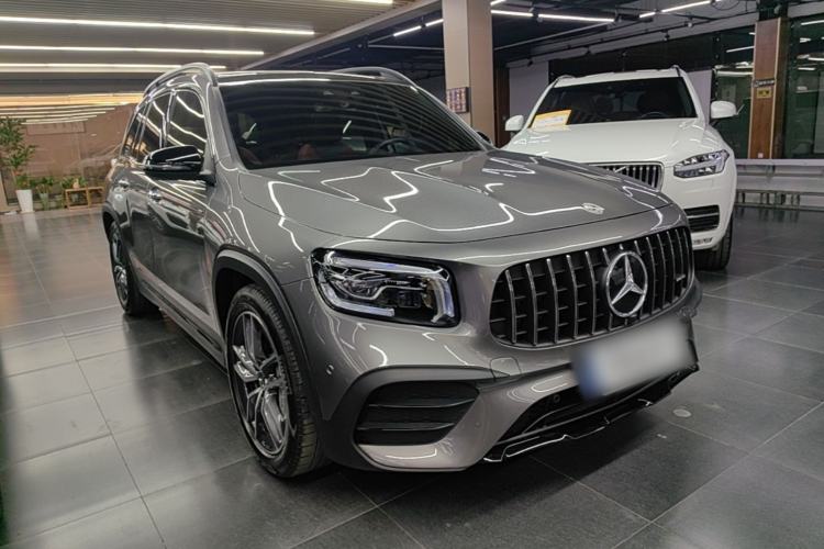 Used Mercedes-Benz GLB AMG 2023 AMG GLB 35 4MATIC Front Right 45 Deg
