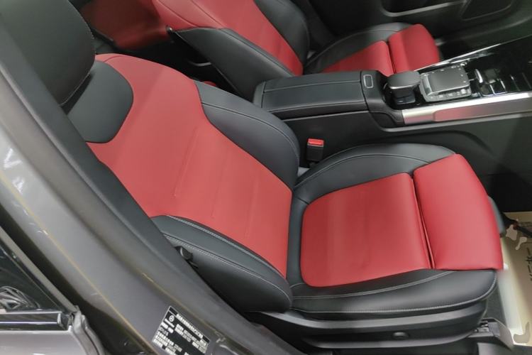 Used Mercedes-Benz GLB AMG 2023 AMG GLB 35 4MATIC Right Front Seat