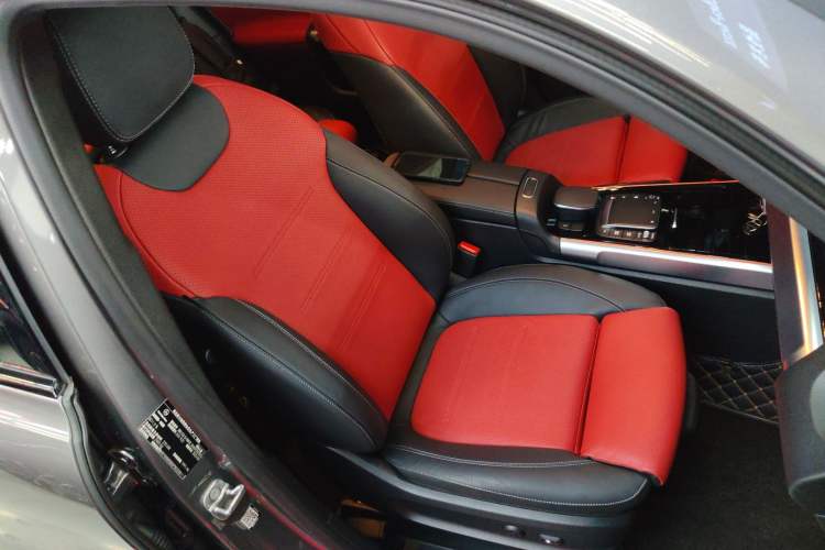 Used Mercedes-Benz GLB AMG 2023 AMG GLB 35 4MATIC Right Front Seat