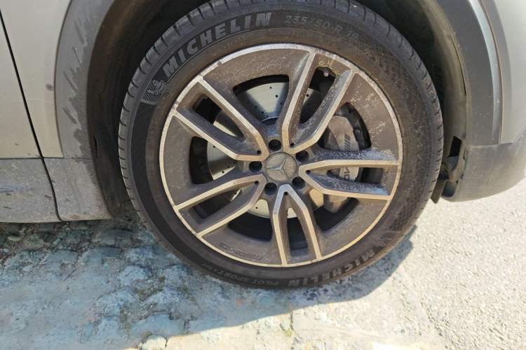 Used Mercedes-Benz GLB AMG 2023 AMG GLB 35 4MATIC Right Front Wheel Hub