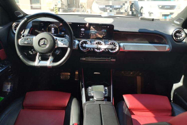 Used Mercedes-Benz GLB AMG 2023 AMG GLB 35 4MATIC Center Console