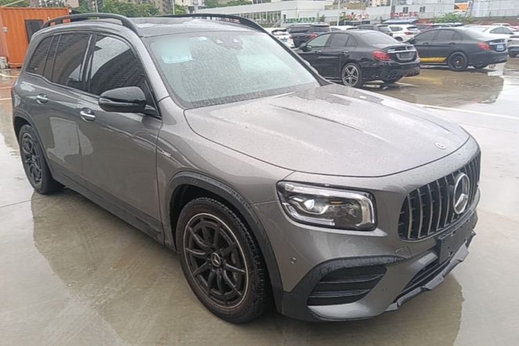 Used Mercedes-Benz GLB AMG 2023 AMG GLB 35 4MATIC Front Right 45 Deg