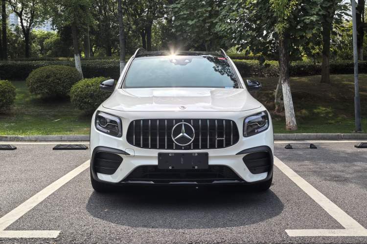 Used Mercedes-Benz GLB AMG 2023 AMG GLB 35 4MATIC Exterior 1