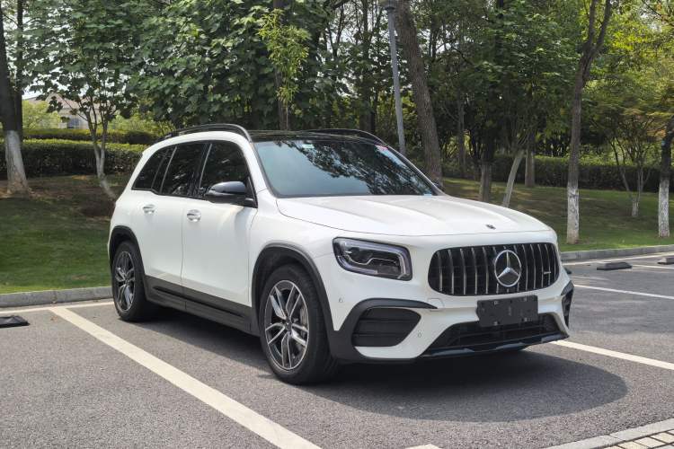 Used Mercedes-Benz GLB AMG 2023 AMG GLB 35 4MATIC Exterior 2