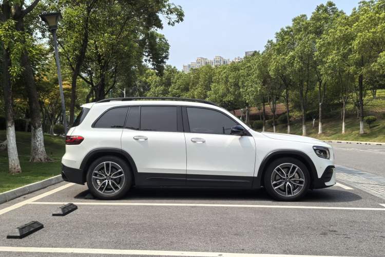 Used Mercedes-Benz GLB AMG 2023 AMG GLB 35 4MATIC Exterior 3