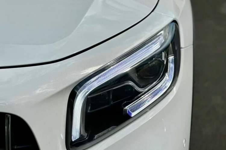 Used Mercedes-Benz GLB AMG 2023 AMG GLB 35 4MATIC Exterior 5