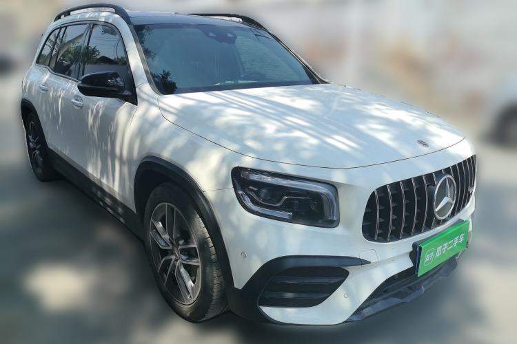 Used Mercedes-Benz GLB AMG 2023 AMG GLB 35 4MATIC Front Right 45 Deg