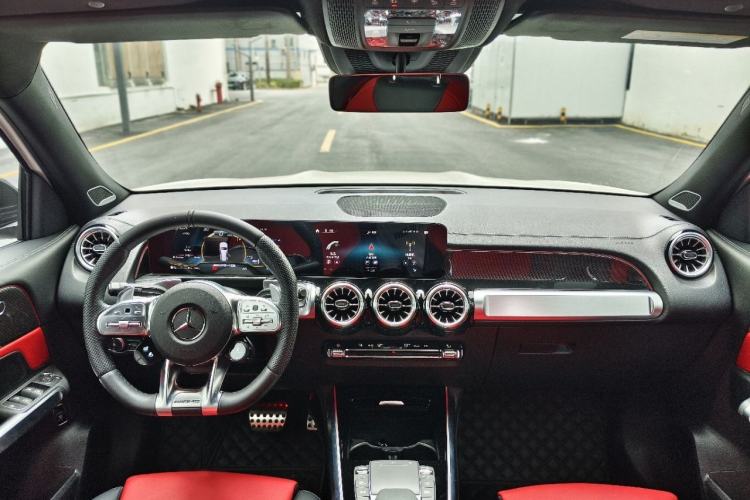 Used Mercedes-Benz GLB AMG 2023 AMG GLB 35 4MATIC Interior 6