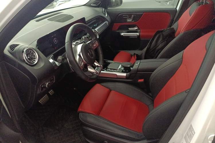 Used Mercedes-Benz GLB AMG 2023 AMG GLB 35 4MATIC Left Front Seat