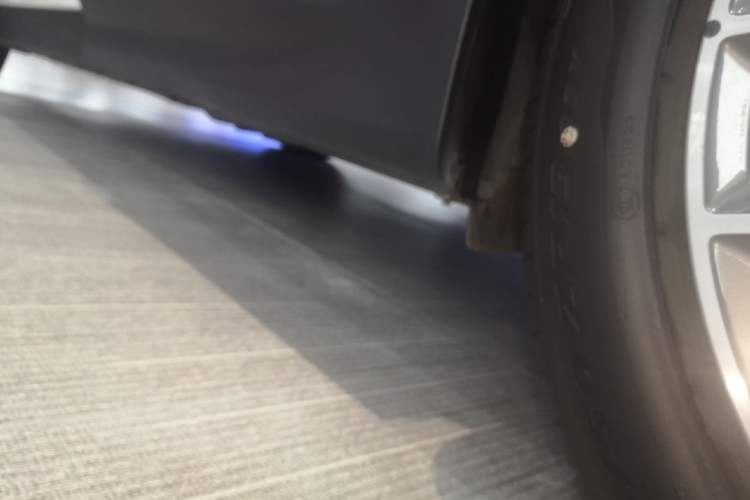 Used Mercedes-Benz GLB AMG 2023 AMG GLB 35 4MATIC Left Side Sill