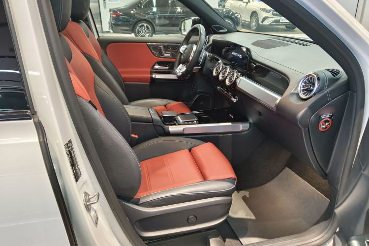 Used Mercedes-Benz GLB AMG 2023 AMG GLB 35 4MATIC Right Front Seat