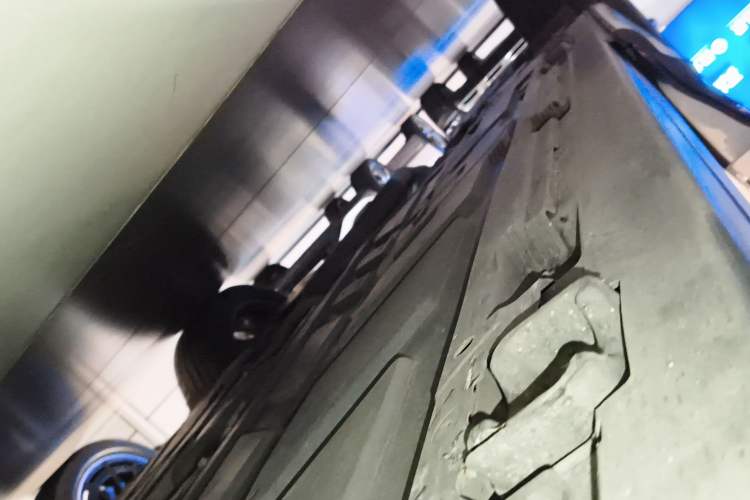 Used Mercedes-Benz GLB AMG 2023 AMG GLB 35 4MATIC Right Side Sill