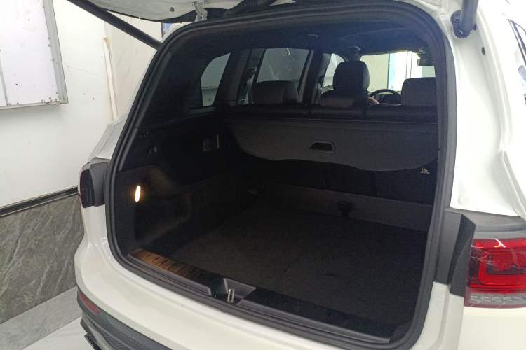 Used Mercedes-Benz GLB AMG 2023 AMG GLB 35 4MATIC Trunk