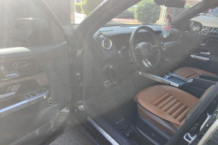 Used Mercedes-Benz GLB AMG 2024 AMG GLB 35 4MATIC Driver Seat