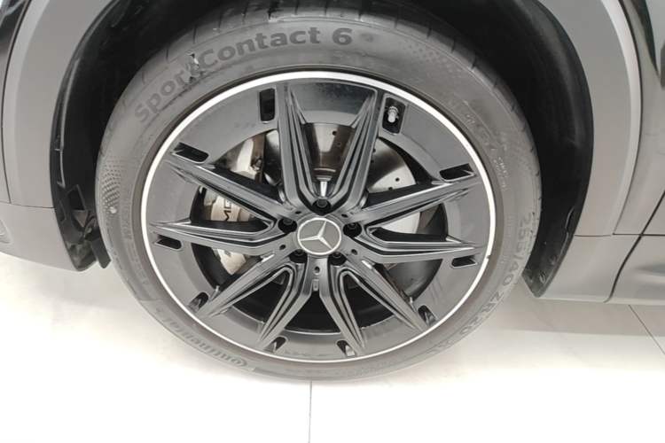 Used Mercedes-Benz GLB AMG 2024 AMG GLB 35 4MATIC Exterior 4