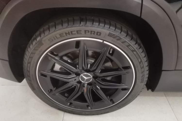 Used Mercedes-Benz GLB AMG 2024 AMG GLB 35 4MATIC Exterior 5