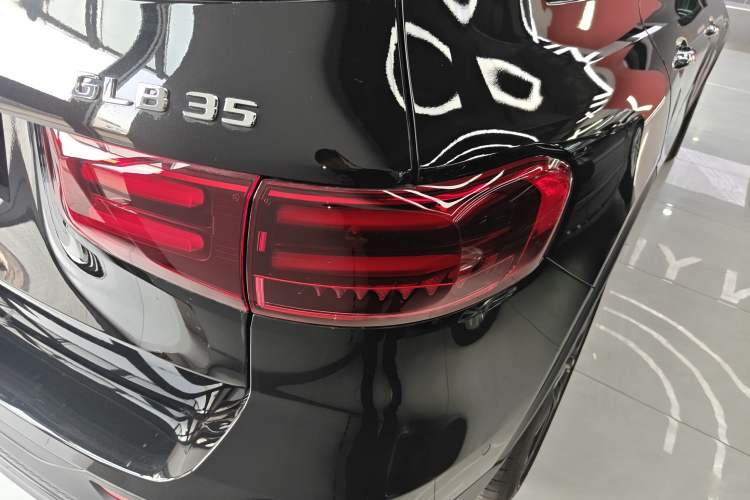 Used Mercedes-Benz GLB AMG 2024 AMG GLB 35 4MATIC Exterior 6