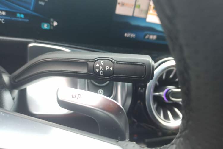 Used Mercedes-Benz GLB AMG 2024 AMG GLB 35 4MATIC Gear Lever