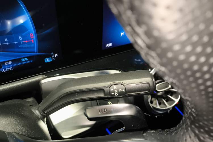 Used Mercedes-Benz GLB AMG 2024 AMG GLB 35 4MATIC Gear Lever
