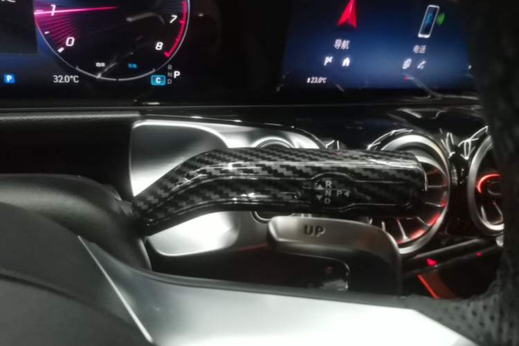 Used Mercedes-Benz GLB AMG 2024 AMG GLB 35 4MATIC Gear Lever