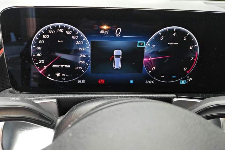 Used Mercedes-Benz GLB AMG 2024 AMG GLB 35 4MATIC Instrument Cluster