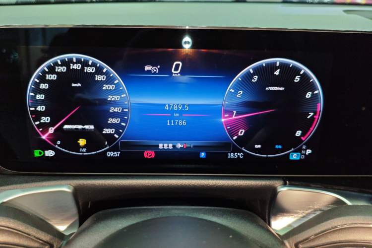 Used Mercedes-Benz GLB AMG 2024 AMG GLB 35 4MATIC Instrument Cluster