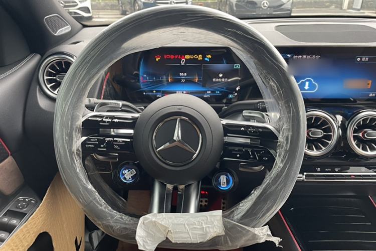 Used Mercedes-Benz GLB AMG 2024 AMG GLB 35 4MATIC Interior 2
