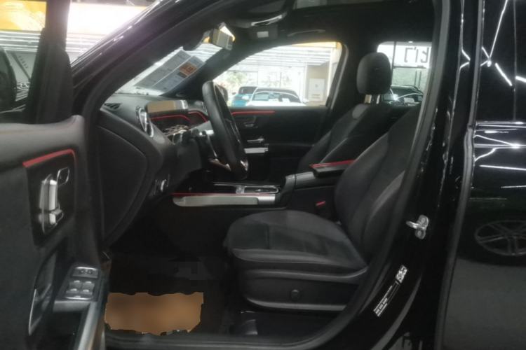 Used Mercedes-Benz GLB AMG 2024 AMG GLB 35 4MATIC Left Front Seat
