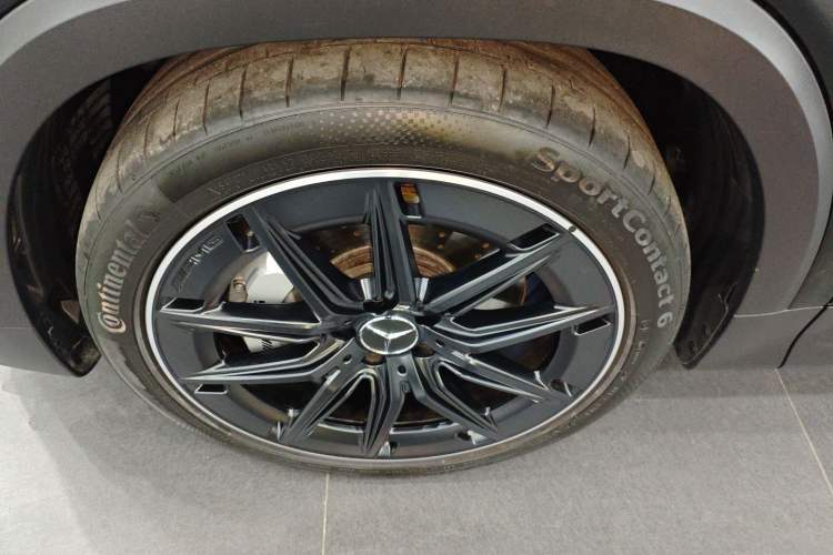 Used Mercedes-Benz GLB AMG 2024 AMG GLB 35 4MATIC Left Front Wheel Hub