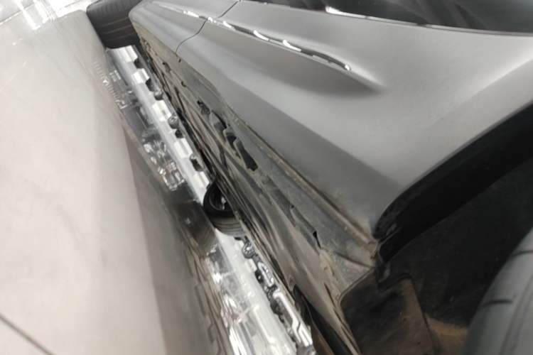Used Mercedes-Benz GLB AMG 2024 AMG GLB 35 4MATIC Left Side Sill