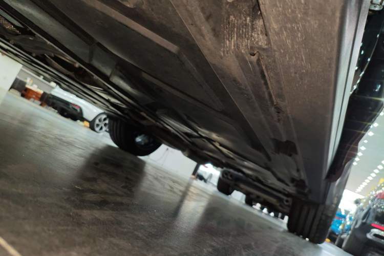 Used Mercedes-Benz GLB AMG 2024 AMG GLB 35 4MATIC Left Side Sill