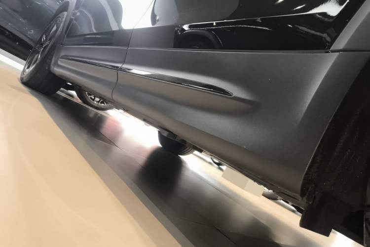 Used Mercedes-Benz GLB AMG 2024 AMG GLB 35 4MATIC Left Side Sill